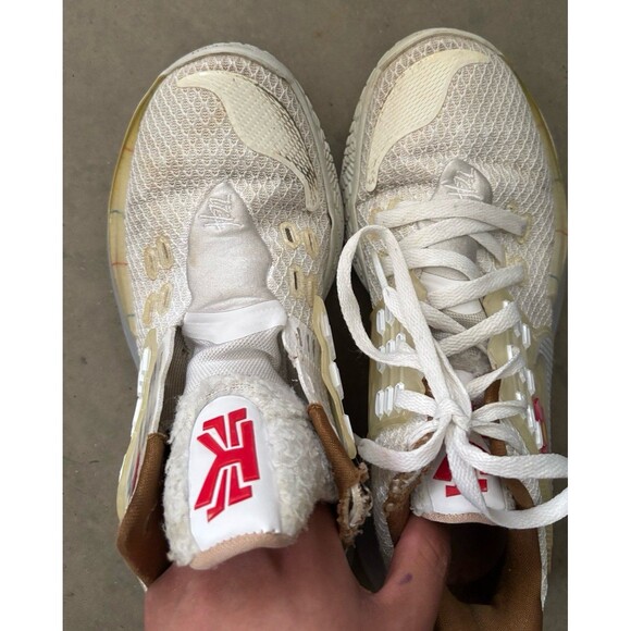 Nike Kyrie 2 Low Spongebob Sandy Cheeks CJ6953-100 Men\'s Size 8 main image 10
